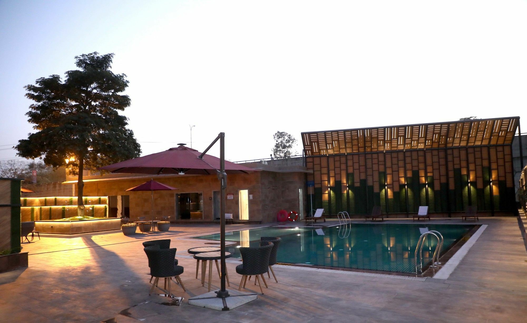 Hotel The Fern Residency Udaipur Esterno foto