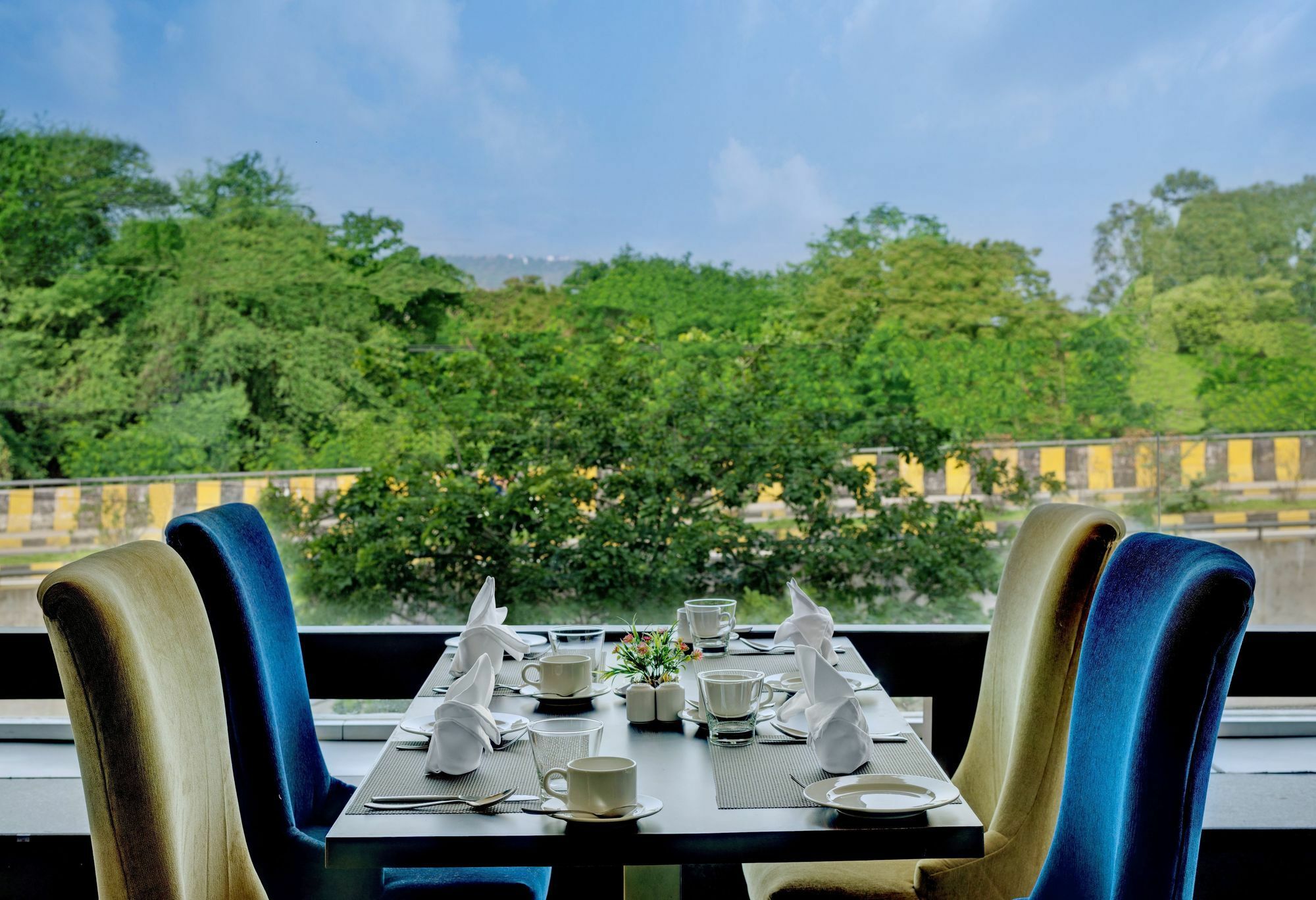 Hotel The Fern Residency Udaipur Esterno foto